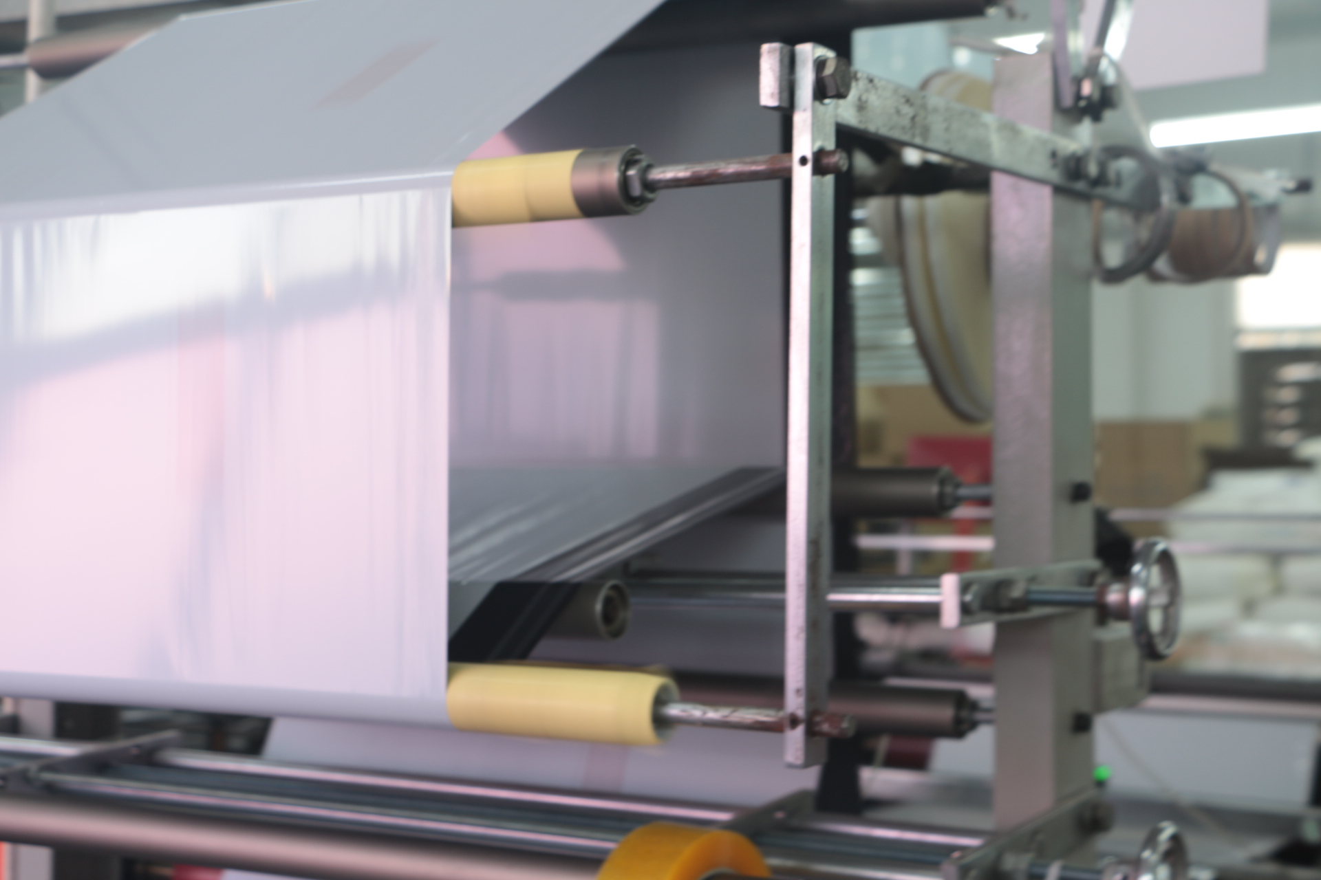 平達(dá)利制袋生產(chǎn)線